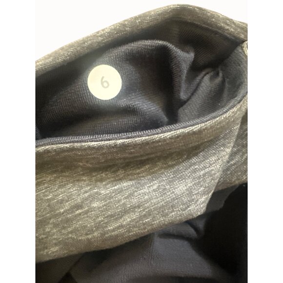 Lululemon Yoga Pants Size 6 Wide-Leg Capri Grey With Pink Waistband Stretch - Picture 3 of 4